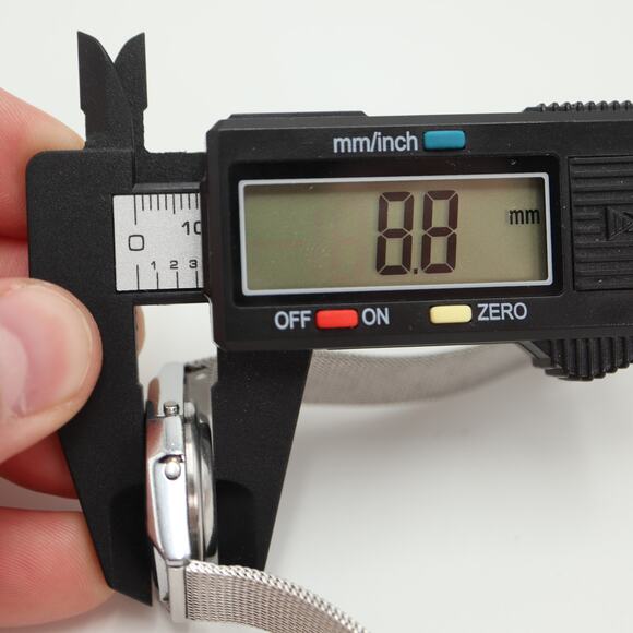 Vintage Timex Q Womens Digital Watch 26mm Stainless Steel Mesh with New Battery - Picture 3 of 15